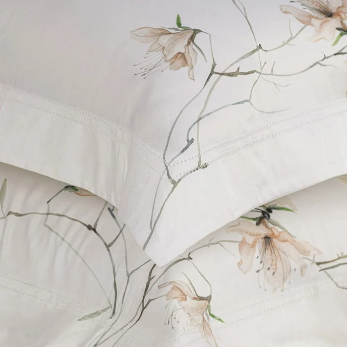 Almofada 100% Algodão Bambu 300 Fios Bordado Azalea Trussardi - 45x45cm - Madel Home
