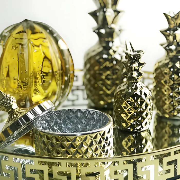 Bandeja de Metal Versalles com Espelho Dourada - 35cm - Madel Home