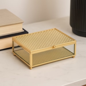 Caixa Decorativa de Vidro e Metal Dourado - 18cm