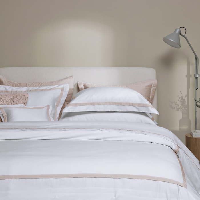 Capa de Edredom Duvet King 100% Algodão Egípcio 300 Fios Branco/Rose Vercelli Trussardi - Madel Home