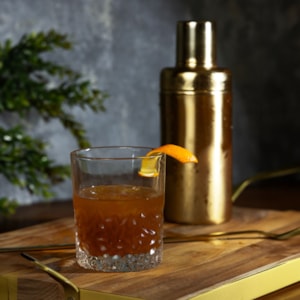 Coqueteleira de Aço Inox Dourada Old Fashioned Wolff