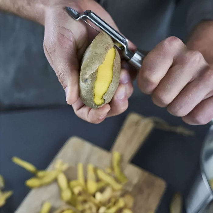 Descascador Peeler de Frutas e Legumes em Inox Prata Zwilling Pro - Madel Home