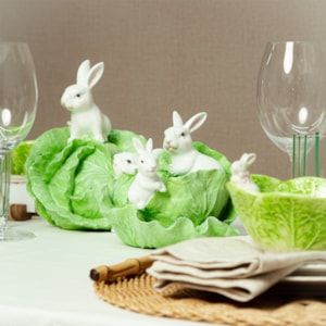 Enfeite de Páscoa Repolho com Coelho Verde e Branco - 22cm