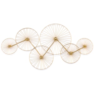 Escultura de Parede Metal Rodas Dourado - 117cm