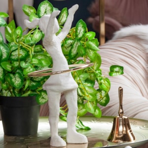 Escultura de Resina e Metal Brincando de Bambolê Branco - 26,5cm