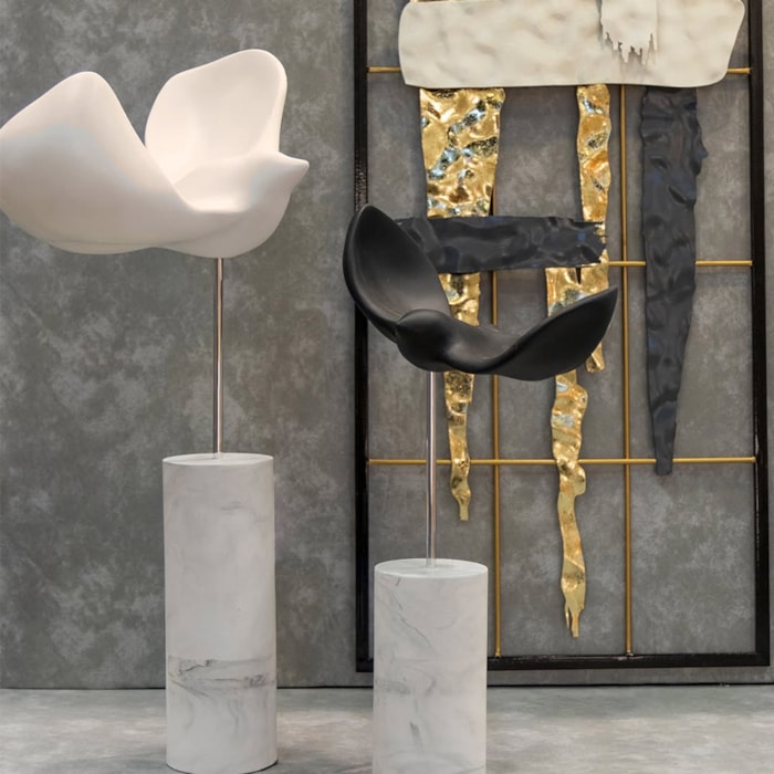 Escultura de Resina Gaivota Grande Areia - 47cm - Madel Home