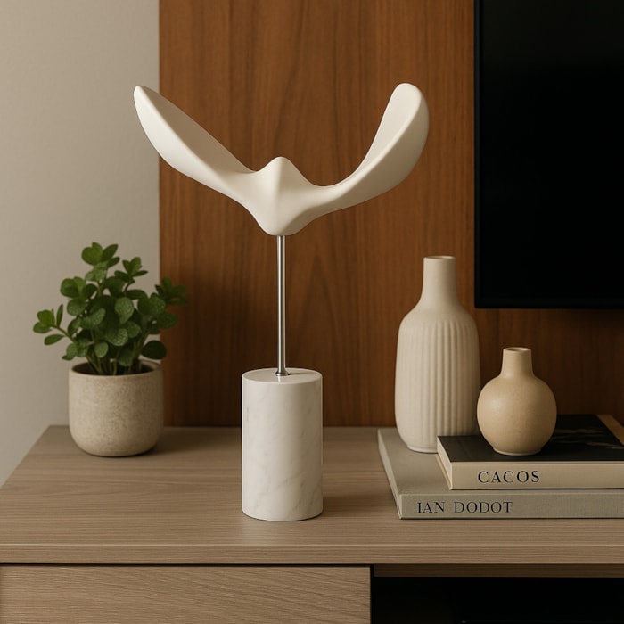Escultura de Resina Gaivota Grande Branco - 47cm - Madel Home