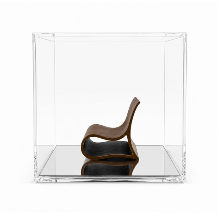 Escultura Decorativa Cadeira Fitta em Acrílico Petit Mobilier - Madel Home