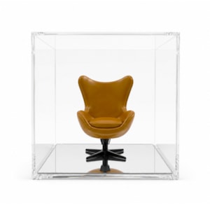 Escultura Decorativa Poltrona EGG em Acrílico Petit Mobilier