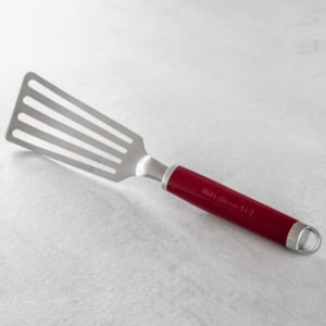 Espátula Vazada Flexível em Inox Vermelho KitchenAid - 33cm