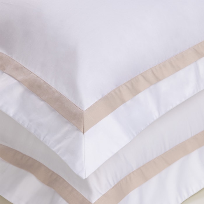 Fronha King 100% Algodão Egípcio 300 Fios Branco/Rose Vercelli Trussardi - 50x90cm - Madel Home