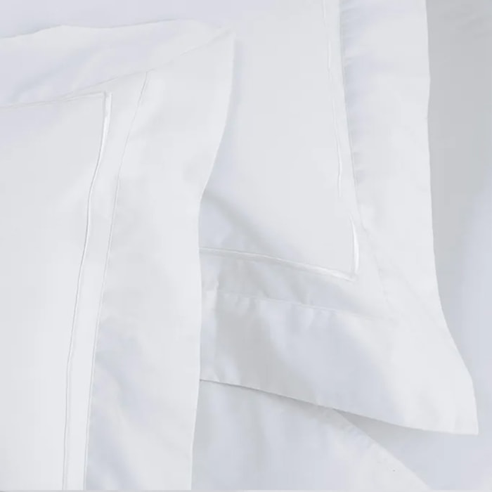 Jogo 2 Fronhas Branco 100% Algodão 200 Fios Fiesole Trussardi - 50x70cm - Madel Home