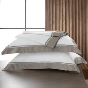 Jogo de Cama King 100% Algodão 300 Fios Branco/Fend Manhattan Kacyumara