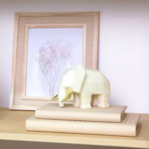 Livro Caixa Decorativa em Mdf Revestimento em Pu Bege - 29cm