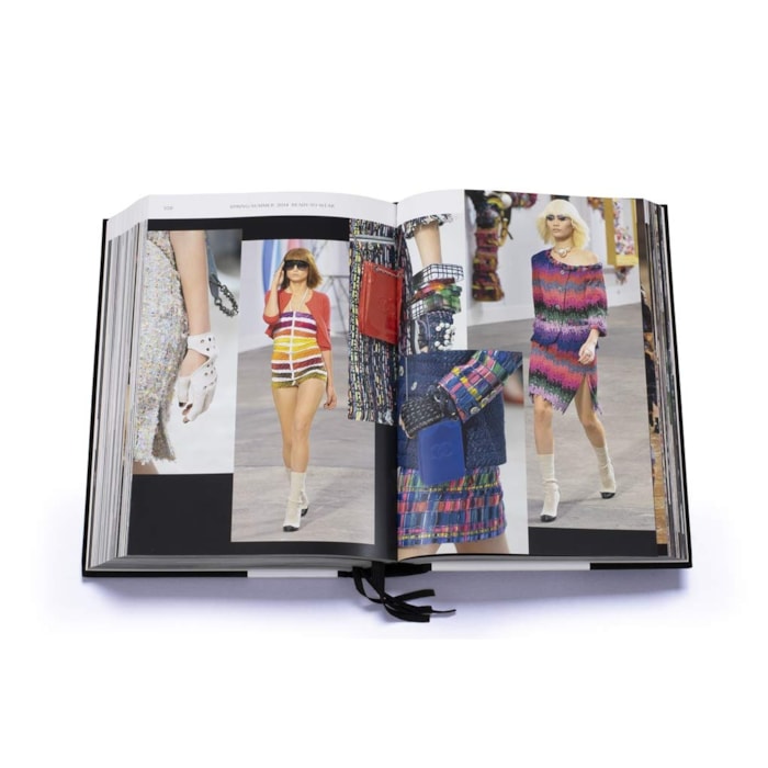 Livro Chanel - Catwalk - The Complete Collections Revised Edition - Madel Home