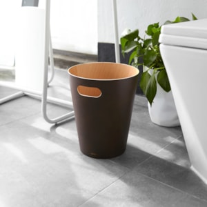 Lixeira de Madeira Woodrow Expresso Preto Umbra - 7,5L