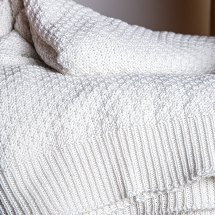 Manta Decorativa Bruma em Tricot Off-White 140x200m - Madel Home