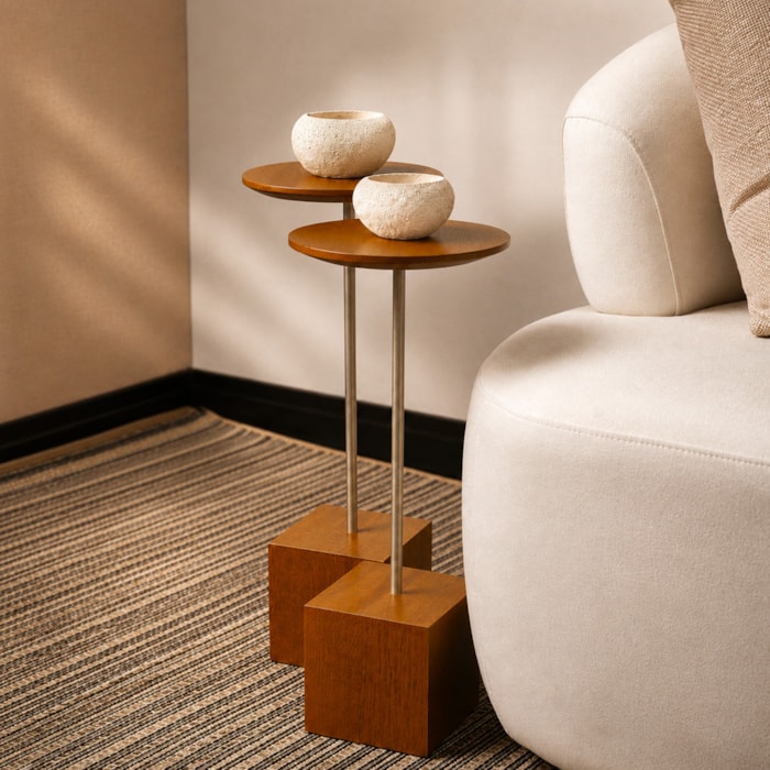 Mesa Lateral Orgânica Pinna em Madeira Honey Clara e Champanhe - 57x22cm - Madel Home