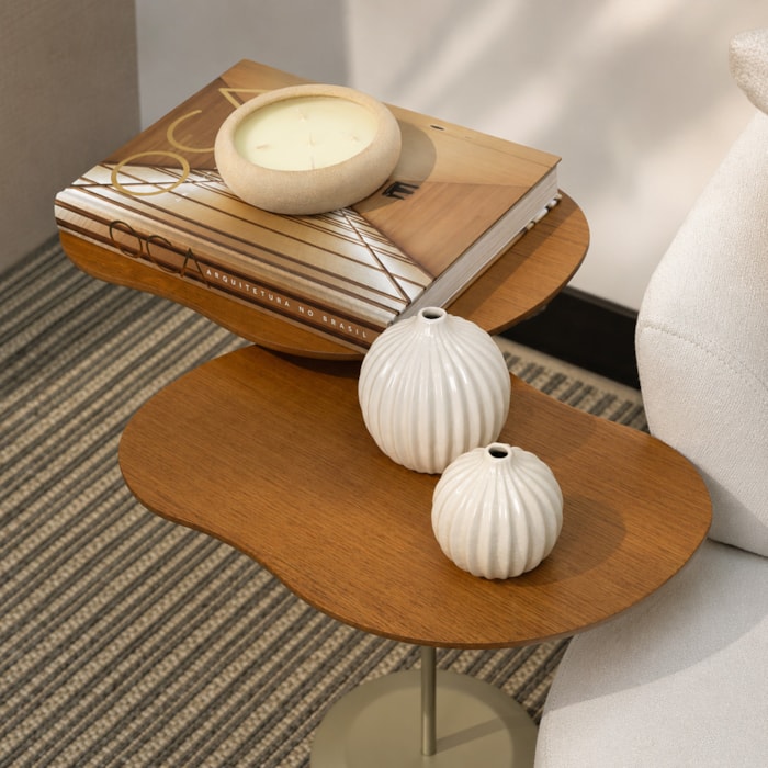 Mesa Lateral Orgânica Wave em Madeira Honey Clara e Champanhe - 58x45cm - Madel Home