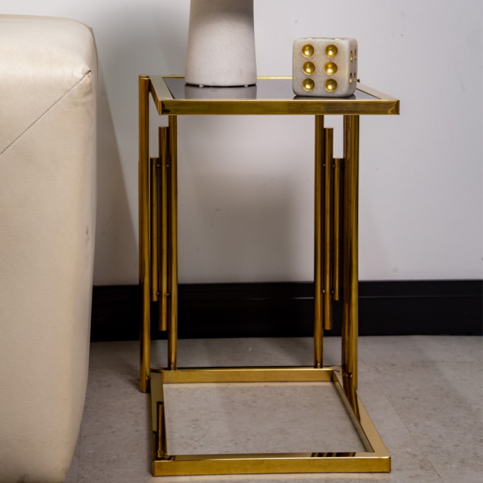 Mesa Lateral Quadrada em Ferro e Vidro Dourado e Preto - 40x50cm - Madel Home