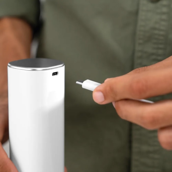 Moedor Elétrico de Sal e Pimenta USB em Cerâmica Branco Zwilling - Madel Home