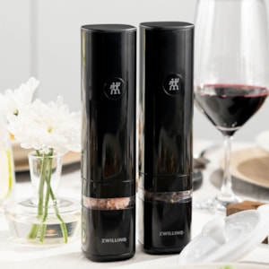 Moedor Elétrico de Sal e Pimenta USB em Cerâmica Preto Zwilling