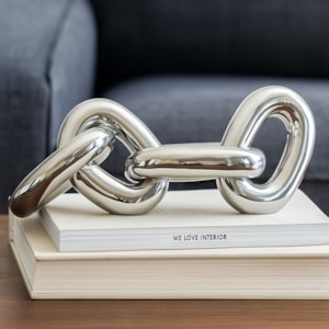 Peça Decorativa de Cerâmica Corrente 4 Elos Prata - 38cm