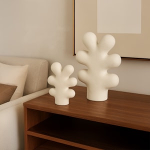 Peça Decorativa de Cerâmica Forma Orgânica Off White - 19cm
