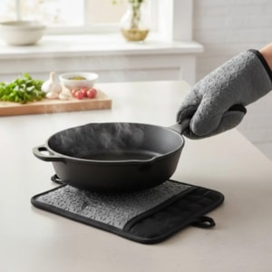 Pegador e Descanso de Panela 2 em 1 em Silicone Baker's Secret - 23cm