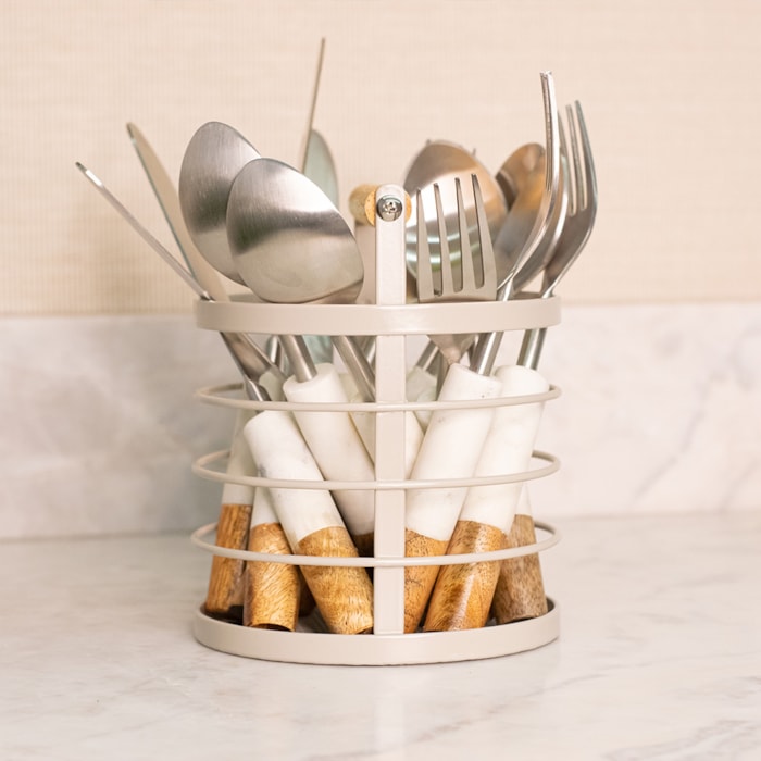 image_ea444dee-d131-4a67-95a3-d698d5d2fc48