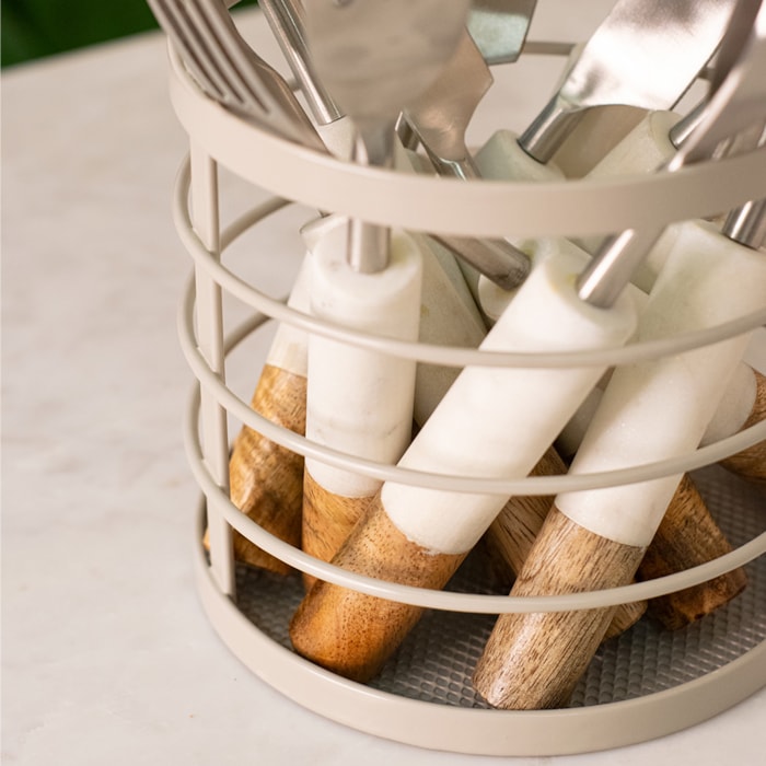 image_b08c363a-217b-4336-9f10-d65de512944e