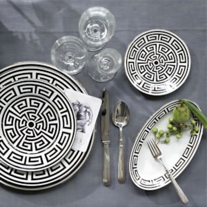 Prato de Sobremesa em Porcelana Preto Labirinto Nero Ginori - 22cm