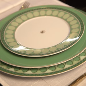 Prato Raso em Porcelana Verde Swarovski Rosenthal - 29cm