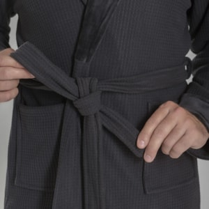 Roupão D'Luxe Tamanho M Toque Aveludado Preto Kacyumara