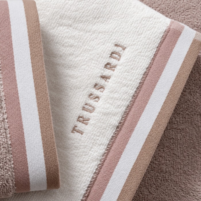 Toalha de Rosto Algodão Bordado Montello Soft Rosé Trussardi - Madel Home